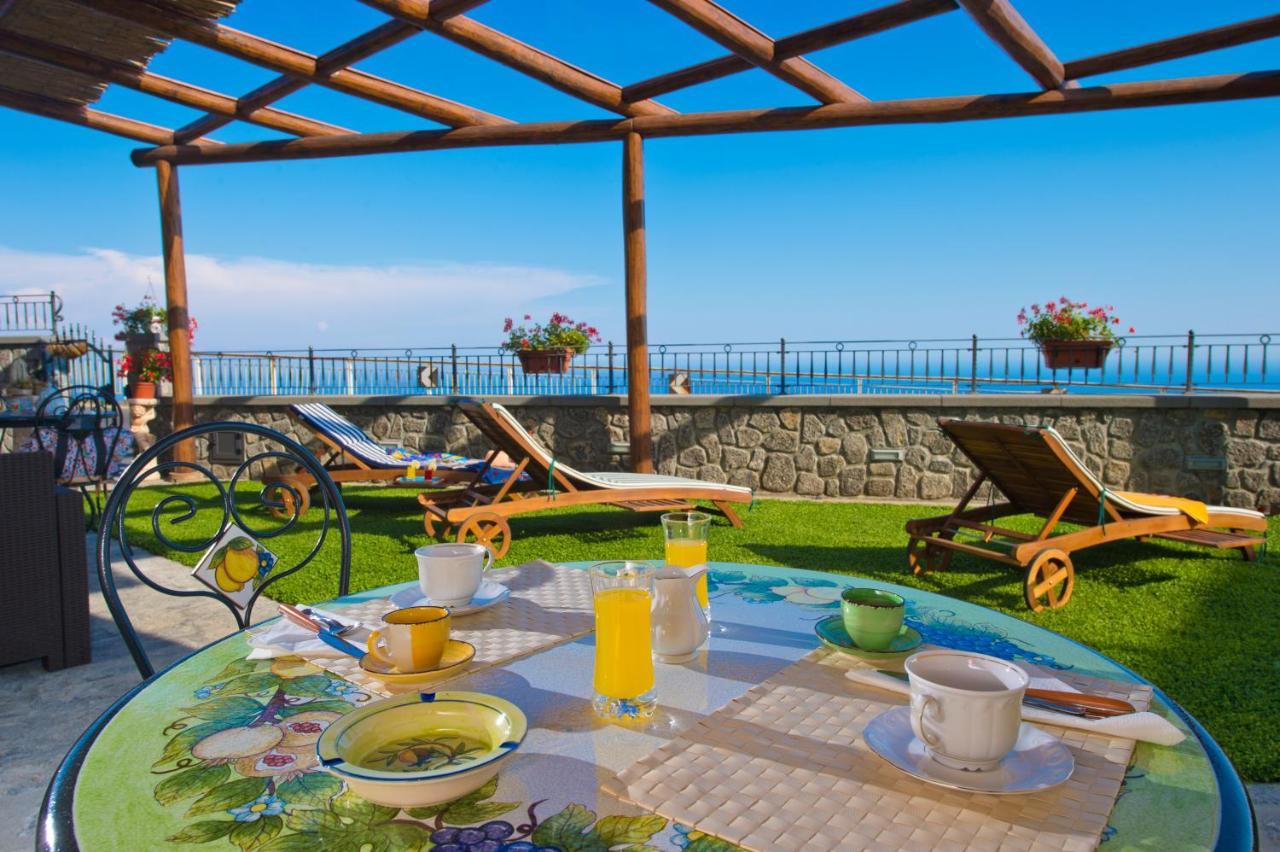 مبيت وإفطار فوروري La Mela Blu المظهر الخارجي الصورة