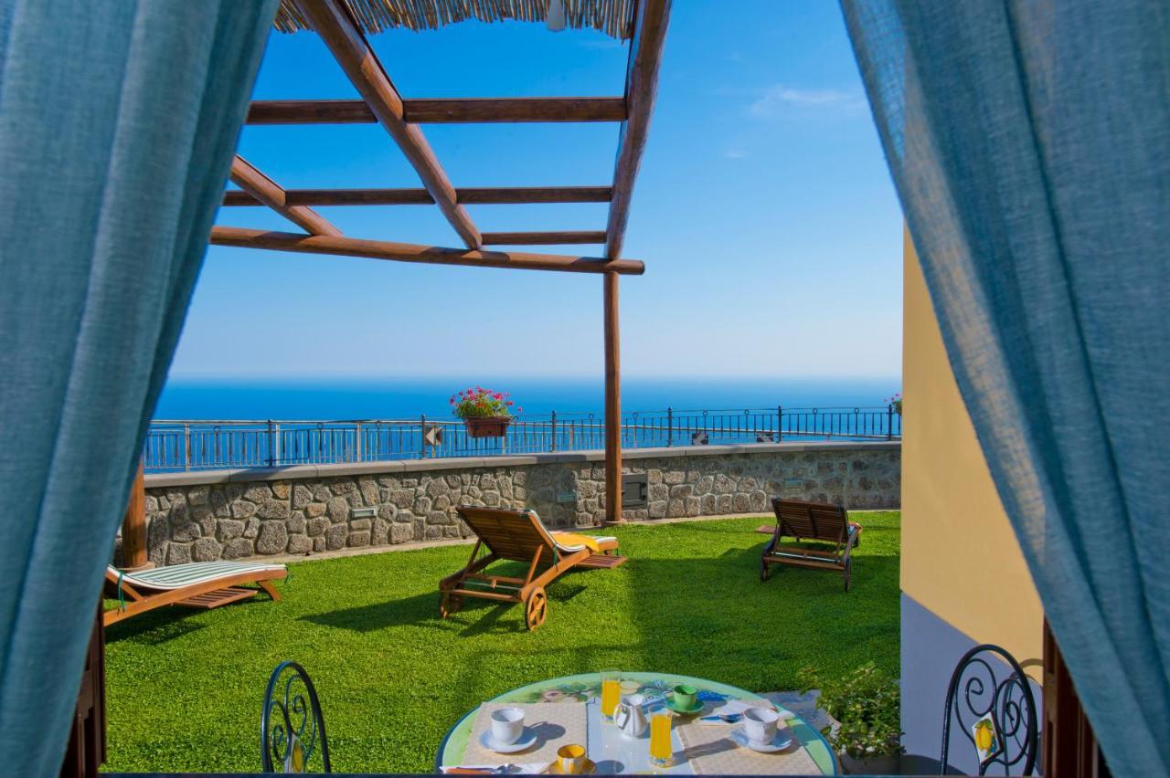 مبيت وإفطار فوروري La Mela Blu المظهر الخارجي الصورة